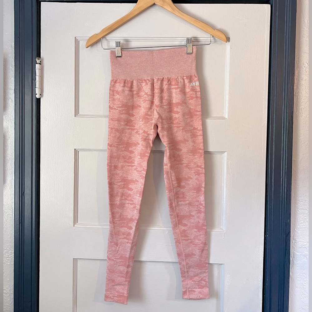 AYBL pink camo seamless leggings, size xs